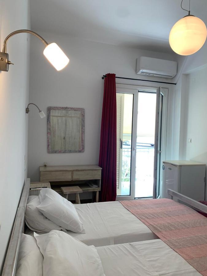 Ψιλή Άμμος Hotel Tolón Exterior foto