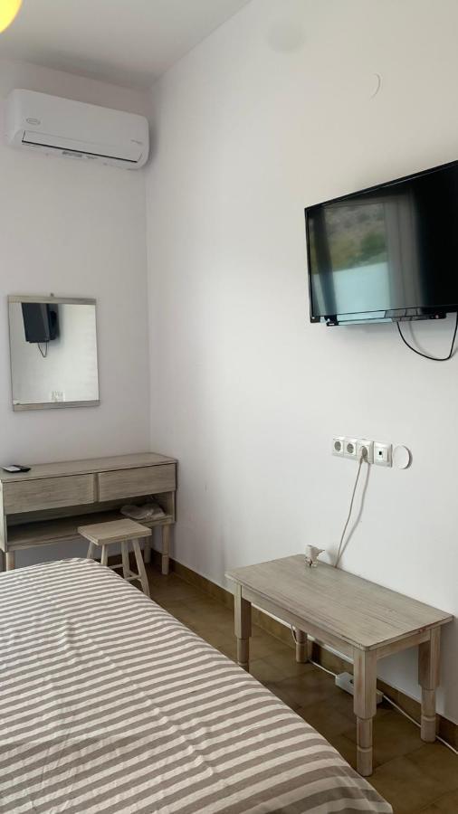 Ψιλή Άμμος Hotel Tolón Exterior foto