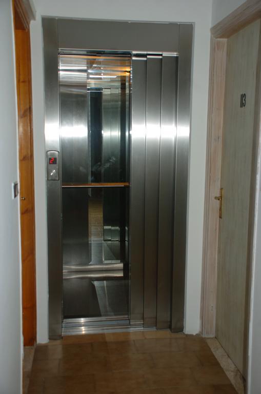 Ψιλή Άμμος Hotel Tolón Exterior foto
