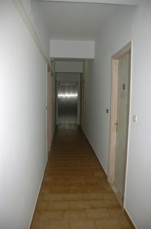 Ψιλή Άμμος Hotel Tolón Exterior foto